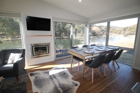 Stillwater Lodge - Foster Accommodation 0