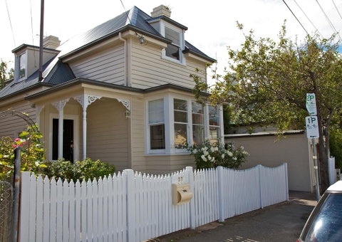 Strahan House - Foster Accommodation 1
