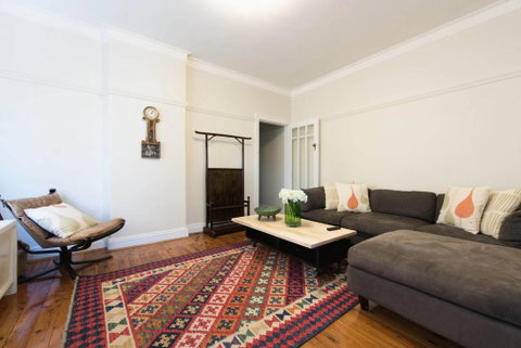 Stunning Beach Living - Foster Accommodation 1
