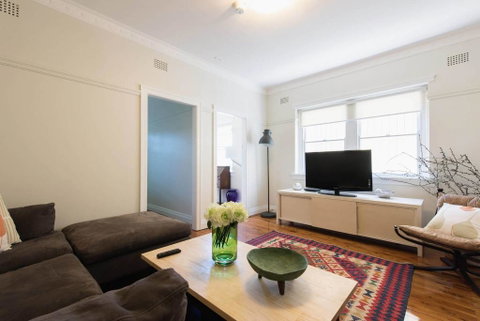 Stunning Beach Living - Foster Accommodation 3