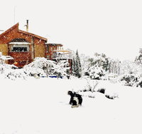 STUNNING HOME WITH AMAZING VIEWS - just 20 mins to the city and only 10 to MONA - Foster Accommodation