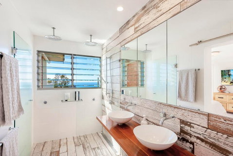 Stunning Oceanview Retreat Between Beach And Bush - Foster Accommodation 3