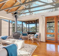 STUNNING WATERFRONT ESCAPE AT DALEYS POINT - Foster Accommodation