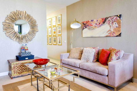 Stylish 1 Bedroom Apartment Amazing City Views - Foster Accommodation 0