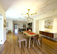 Stylish Luxe House For Big Group Near Shopping Center - Foster Accommodation