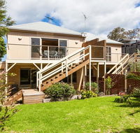 Sunningdale Beach House 12 - Foster Accommodation