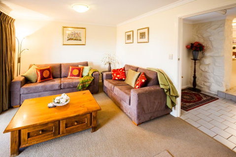 Sunnyside Cottage - Foster Accommodation 1