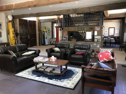 Sunset Cottages - Foster Accommodation 2