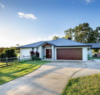 Sunset Retreat Airlie Beach Rural Getaway - Foster Accommodation
