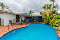 Book Rainbow Beach Accommodation Vacations Foster Accommodation Foster Accommodation