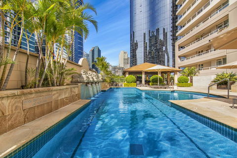 Super Convenient Apartment With Garden Views - Foster Accommodation 2
