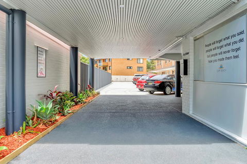 Surf Beach Motel Port - Foster Accommodation 1