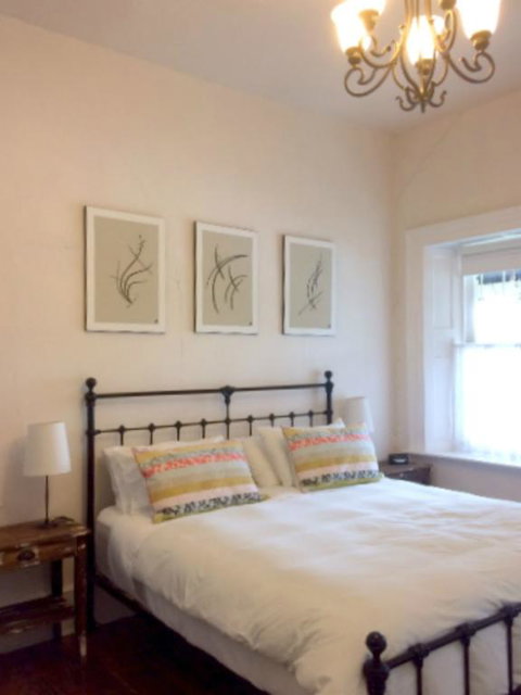 Surgeon's Cottage - Foster Accommodation 3