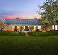 Sutton Downs - renovated country home on 100 acres - Foster Accommodation