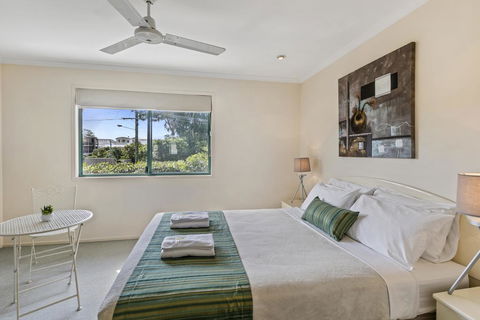 Terrapin Apartments - Foster Accommodation 2