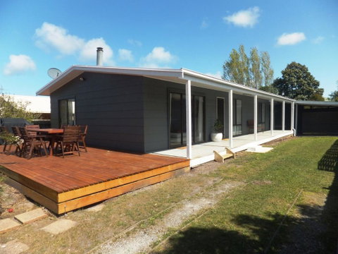 TERRIFIC ON TAMARA CRESCENT - Foster Accommodation 0