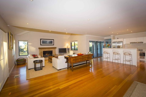 The Arthouse - Foster Accommodation 1