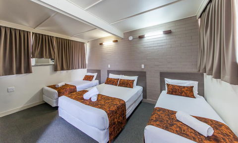 The Australian Hotel Murgon - Foster Accommodation 1