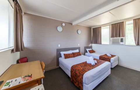The Australian Hotel Murgon - Foster Accommodation 2