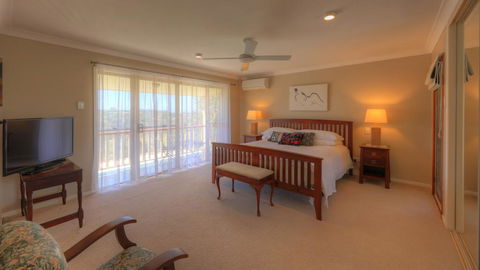 The Avenue At Montville Gracious House - Foster Accommodation 2