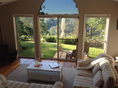 The Avenue At Montville Luxury Cottage - Foster Accommodation 2
