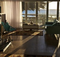 Penguin Beachfront Apartments - Foster Accommodation