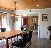 The Hobart Entrance - Foster Accommodation