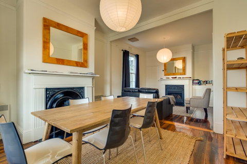 Brampton Cottage - Foster Accommodation 11