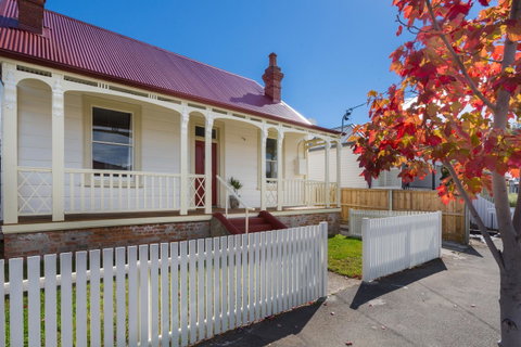 Brampton Cottage - Foster Accommodation 5