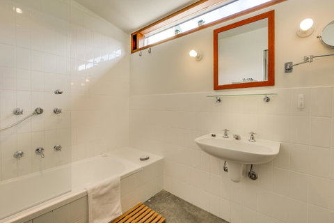 Brampton Cottage - Foster Accommodation 15