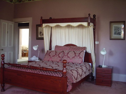 Lucinda B&B - Foster Accommodation 17