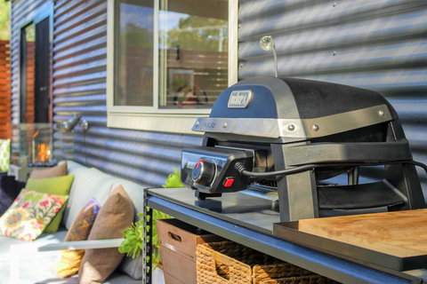 Three Beaches - Foster Accommodation 22