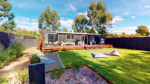 Three Beaches - Foster Accommodation 27