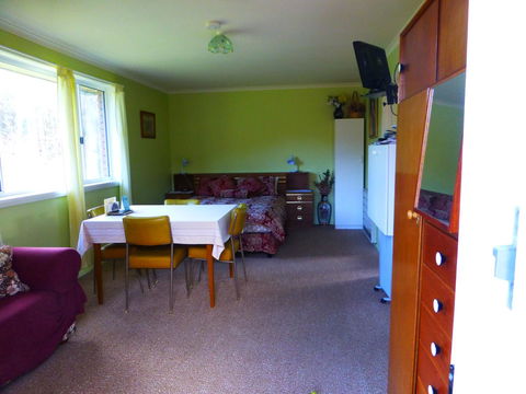 Quamby Pines Chalet - Foster Accommodation 4