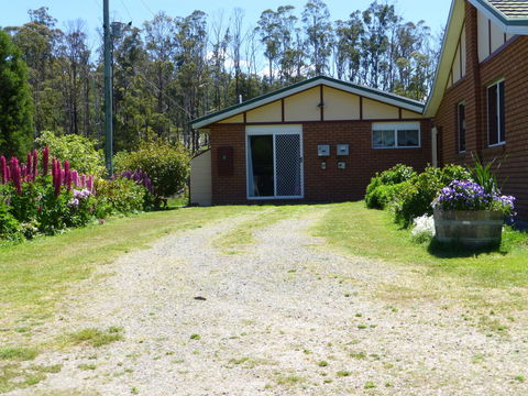 Quamby Pines Chalet - Foster Accommodation 28