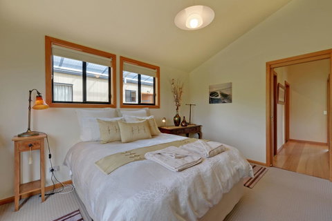 Moon River - Foster Accommodation 6