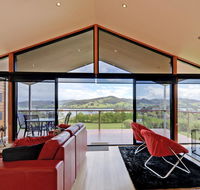 Moon River - Foster Accommodation