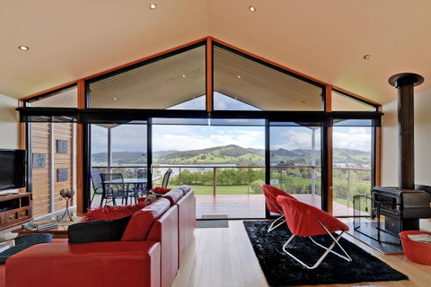 Moon River - Foster Accommodation 0