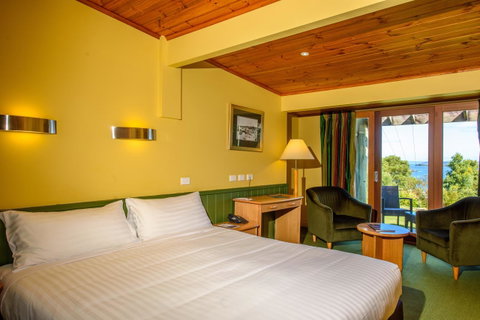 Strahan Village - Foster Accommodation 17