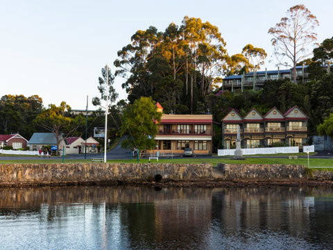 Strahan Village - Foster Accommodation 36