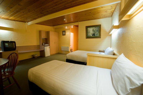 Strahan Village - Foster Accommodation 41