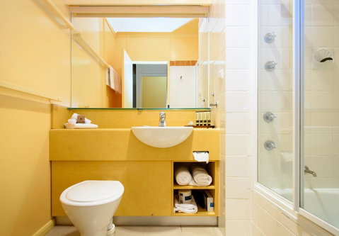 Strahan Village - Foster Accommodation 31