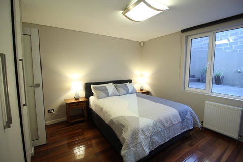 Sunny 3 Bedroom Apartment In Sandy Bay - Foster Accommodation 4
