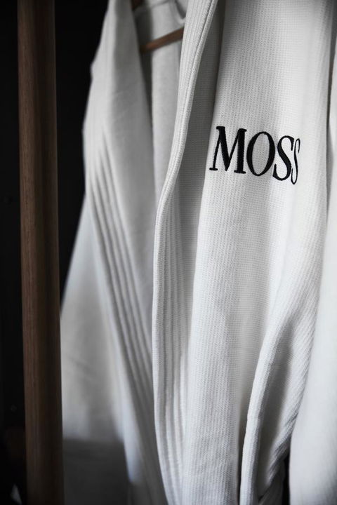 Moss Hotel - Foster Accommodation 11