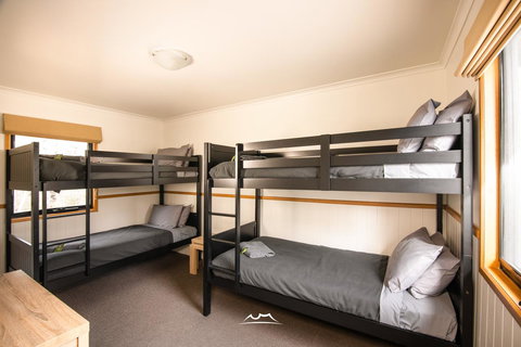 Cradle Mountain Wilderness Village - Foster Accommodation 1