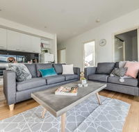 Marina View Apartment - Foster Accommodation