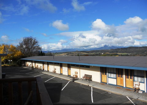 Mountain View Country Inn - Foster Accommodation 4