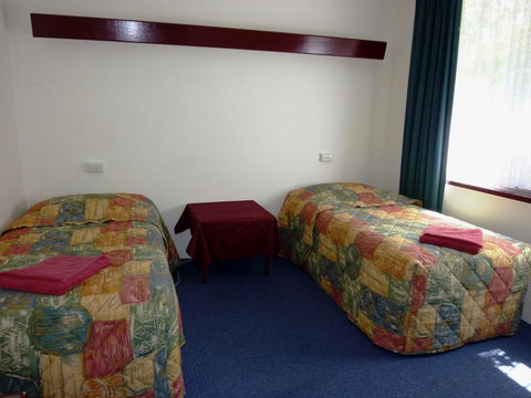 Mountain View Country Inn - Foster Accommodation 20