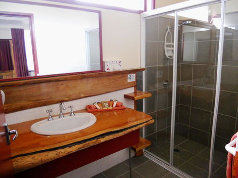 Mountain View Country Inn - Foster Accommodation 18