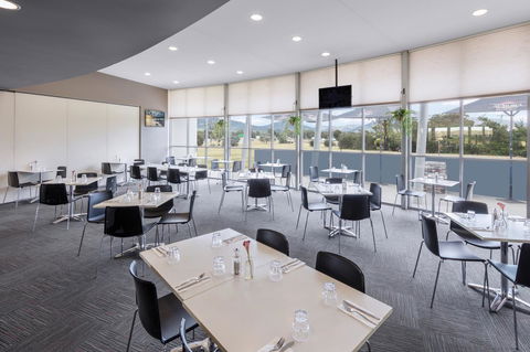 Travelodge Hotel Hobart Airport - Foster Accommodation 16